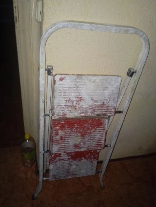 Escalera plegable de 3 peldaños