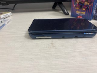 Nintendo 3DS XL Negra + Cargador
