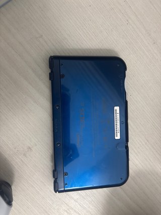 Nintendo 3DS XL Negra + Cargador