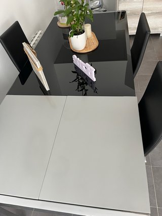 Mesa de comedor cristal y metal