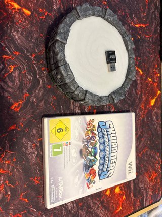 Lote Skylanders + Juego Spyro's Adventure Wii