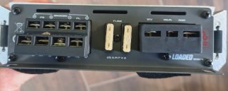 Etapa FLI FL800.4-F1 con cables de instalación