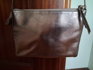 Bolso Parfois dorado y plateado