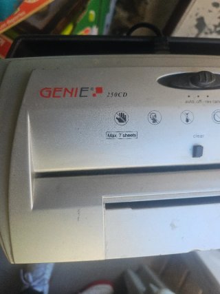 Destructora Papel y CD Genie