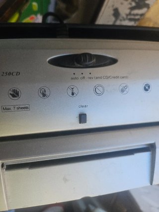 Destructora Papel y CD Genie