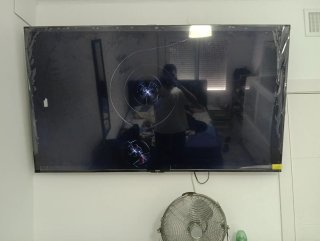 Se calló y la pantalla se daño
