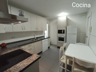 Alquiló piso Jaén, junto hospital Ciudad de Jaén