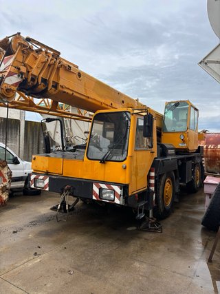 Grúa Autopropulsada Liebherr