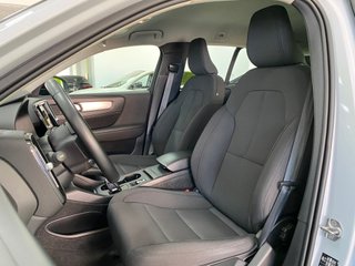 Volvo XC40 Momentum Pro T2 1.5 129CV Auto. EL TOP!