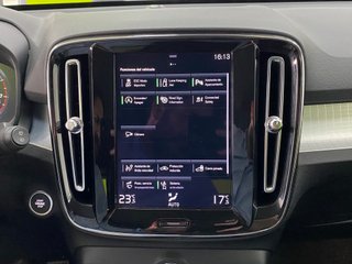 Volvo XC40 Momentum Pro T2 1.5 129CV Auto. EL TOP!