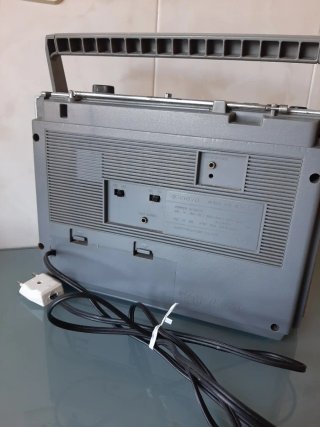 Radio Casete Sanyo M2402-4F Vintage