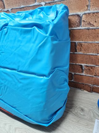 Piscina hinchable con tobogán