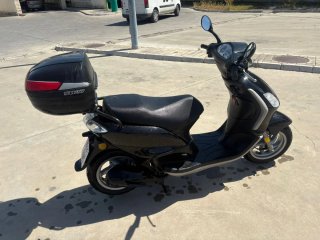 Piaggio Fly 125 Negra