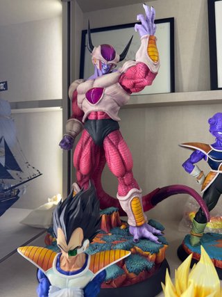 Figura Freezer 2da Forma white hole