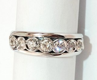 Anillo Oro Blanco y Diamantes 6.30gr