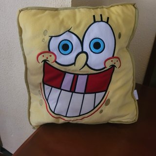 Lote Bob Esponja: Cojín y Llavero