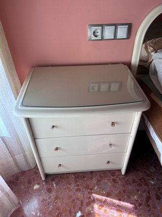 Dormitorio: Cabecero, Mesitas Noche y Cómoda