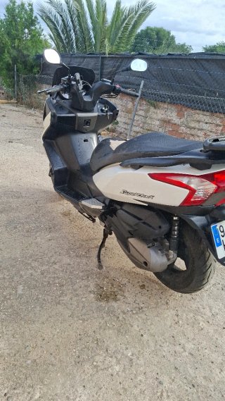 Kymco Superdink 300i ABS