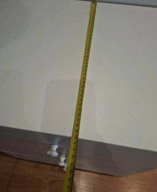 Cajonera blanca de madera
