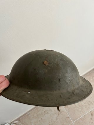 Casco militar belga antiguo