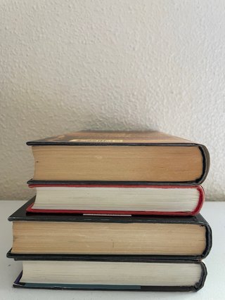 Lote de 4 libros crimen y misterio