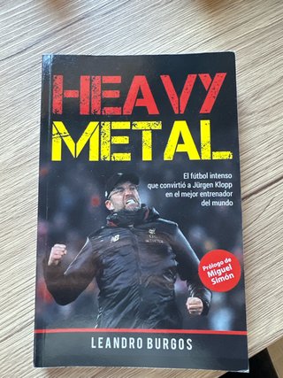 Libro HEAVY METAL de Leandro Burgos