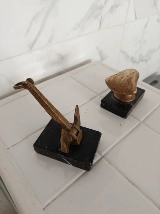 Antiguos pisapapeles Náuticos, de bronce
