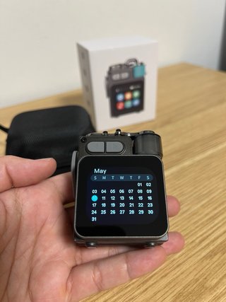 Altavoz bluetooth portátil pantalla táctil