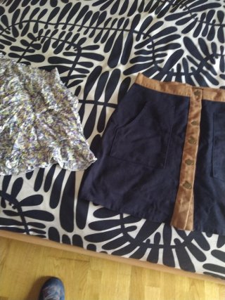 Falda azul y marrón talla M