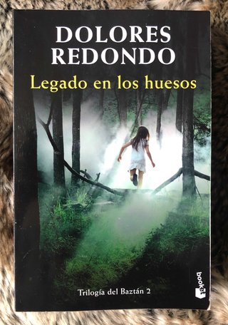 Libro - Legado en los huesos . Dolores Redondo