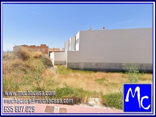 06425 Parcela urbana en urbanización La Molineta