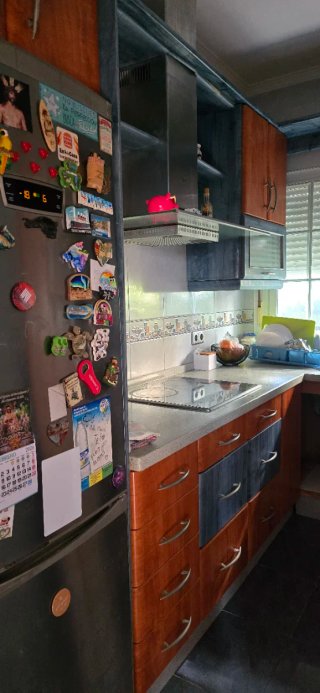 Mueble de cocina madera y azul