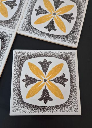 Lote 4 Azulejos Antigos Modernistas Portugueses
