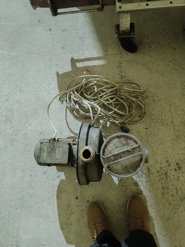Bomba de pasta mono