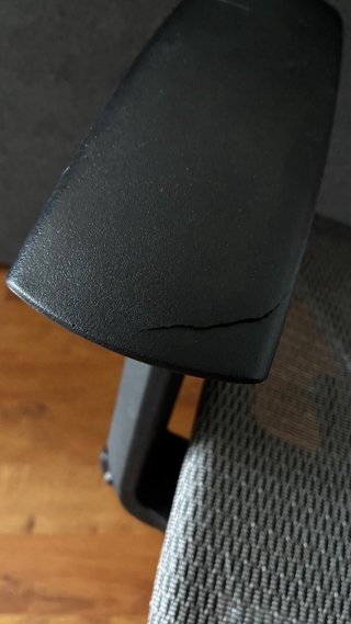 Silla de oficina ergonómica gris