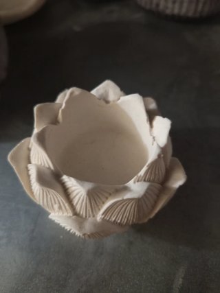 Portavelas de cerámica beige