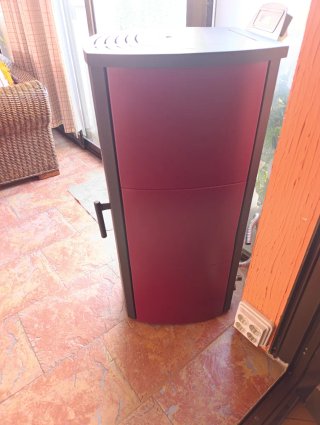 Hidroestufa Verona 14kw Negra/Roja