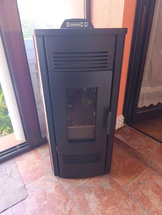 Hidroestufa Verona 14kw Negra/Roja