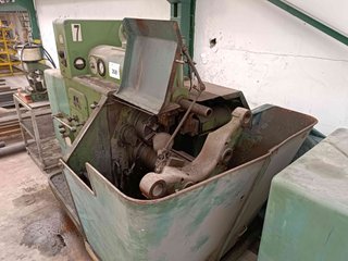 TORNO TORRETA HIDRÁULICO MONFORTS KA200