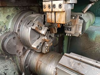TORNO TORRETA HIDRÁULICO MONFORTS KA200