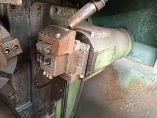 TORNO TORRETA HIDRÁULICO MONFORTS KA200