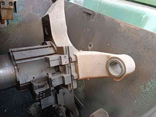 TORNO TORRETA HIDRÁULICO MONFORTS KA200