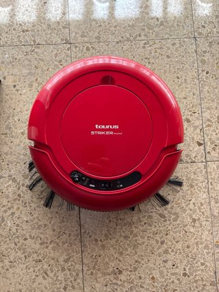 Robot Aspirador Taurus Striker mini Rojo