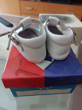 Zapatos bebé Talla 17