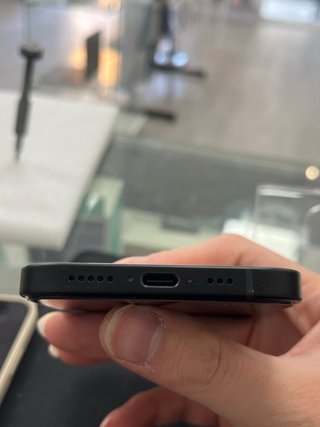iPhone 15 256GB Negro - 93% Batería