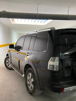 Mitsubishi Montero 2008