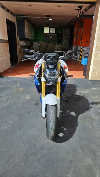 BMW F900R A2