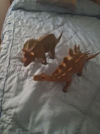 2 Juguetes Dinosaurios