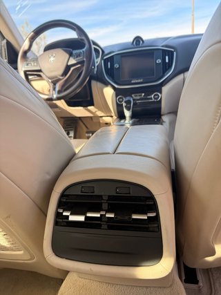 Maserati Ghibli 2015