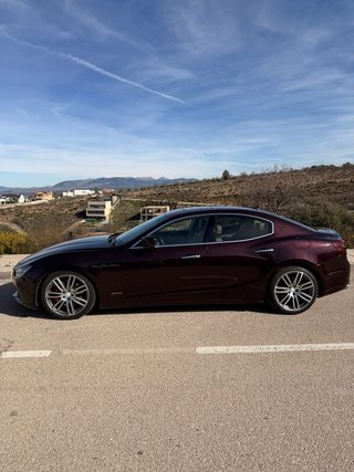 Maserati Ghibli 2015